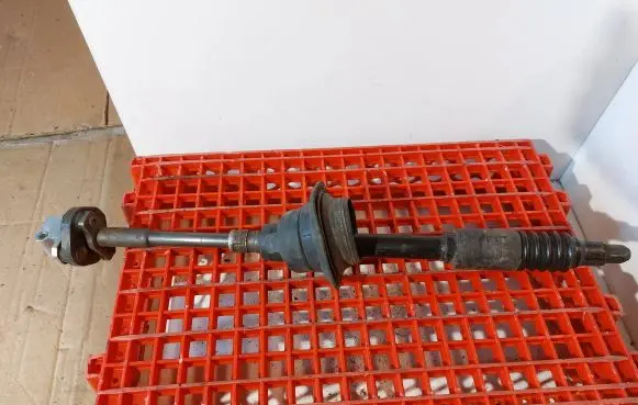 Steering wheel axle set