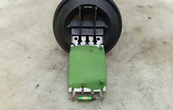 Skoda Roomster (5J) Heater blower motor/fan resistor 12375