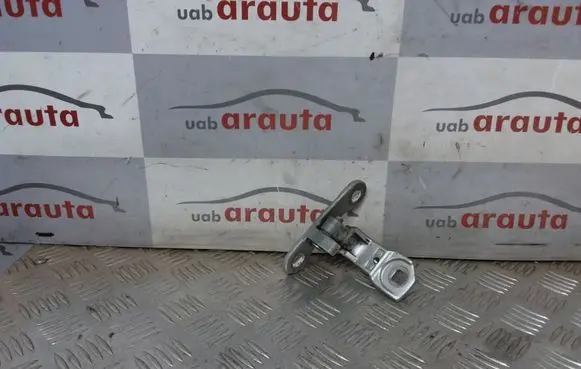 Opel Signum Rear door lower hinge
