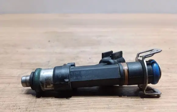 Ford Galaxy Fuel injector 0280158105