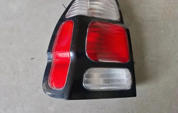 Mitsubishi Pajero Sport I Rear/tail lights