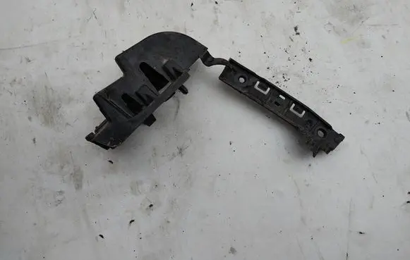 Peugeot Partner Bumper support mounting bracket corner 