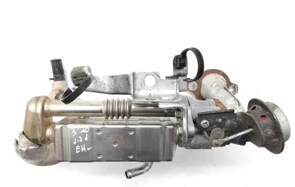 Mazda 3 II EGR valve cooler R2AA20304