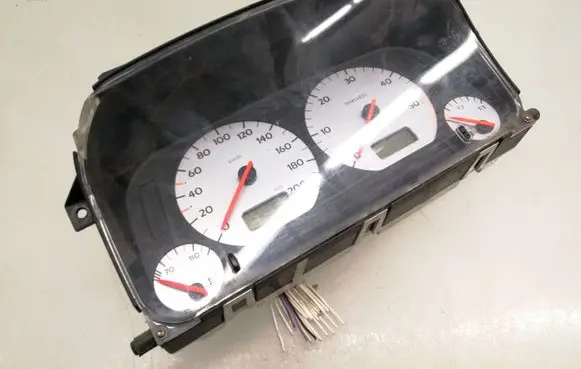 Volkswagen Golf III Speedometer (instrument cluster) 1H0919861A