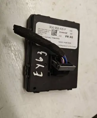 Volkswagen PASSAT B8 Other control units/modules 3Q0959435P 00027000
