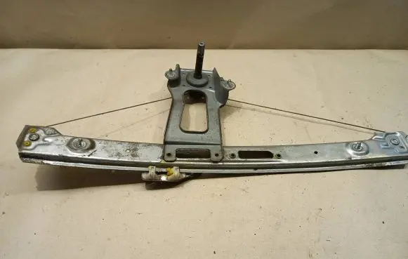 BMW 3 E46 Rear door manual window regulator 7011206