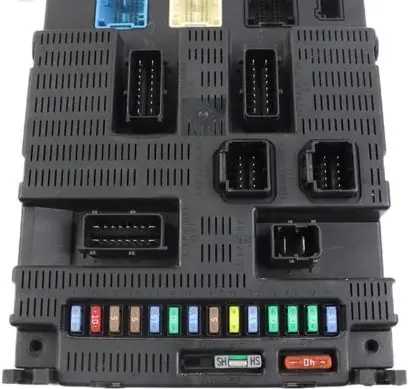 Citroen C4 I Fuse module 9659285680 BSI2004