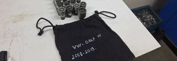 Volkswagen Golf VI Nuts/bolts 