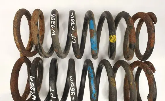 Mercedes-Benz S W126 Rear coil spring