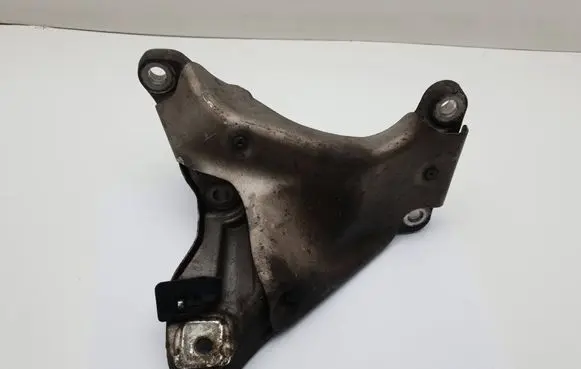 BMW 3 E90 E91 Holder (bracket) 6772154
