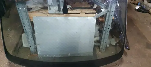 Audi Q7 4L Front windscreen/windshield window 