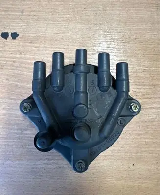 Lexus SC 300 - 400 Spark distributor cap 1910150020