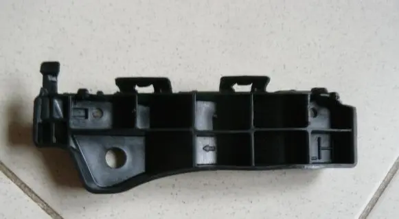 Hyundai Santa Fe Front bumper mounting bracket 865132W000
