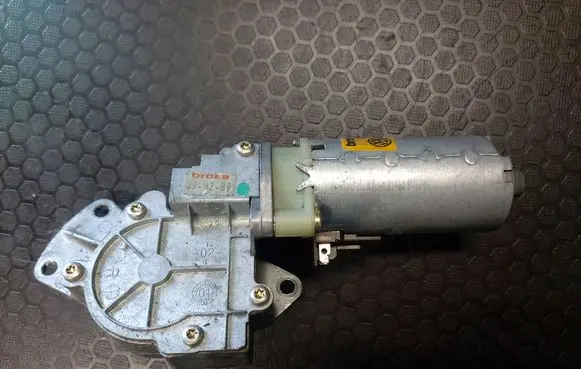 Audi A6 S6 C5 4B Seat adjustment motor 3B0959762Q 0953615