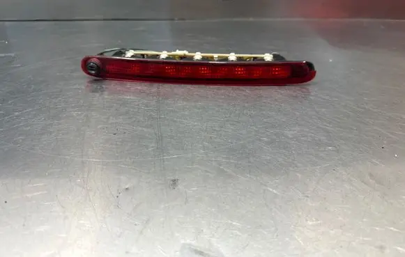 Suzuki Swift I Third/center stoplight 3581063J0