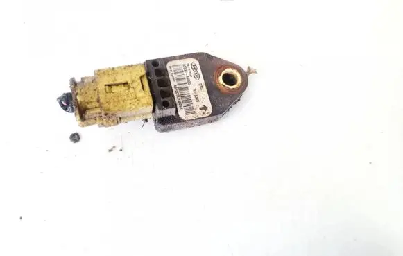 Hyundai i30 Airbag deployment crash/impact sensor 95930a6000 95930-a6000