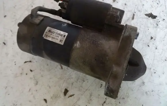 Opel Insignia A Starter motor