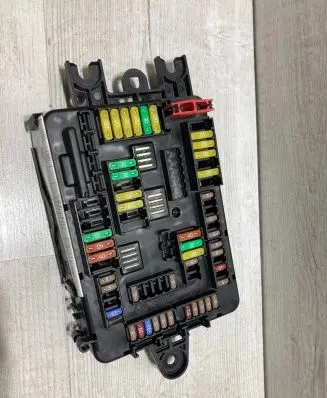 BMW 1 F20 F21 Fuse box set 9389070
