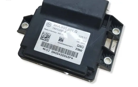 Volkswagen PASSAT B7 Hand brake control module 3AA907801G 18233201A GN00450060F