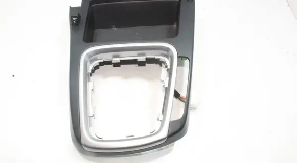 KIA Xceed Gear shifter surround trim plastic 84615J7900
