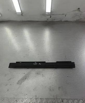 Mercedes-Benz ML W166 Other trunk/boot trim element A1666841131