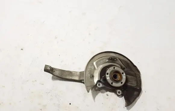 Volvo XC60 Front wheel hub 32298139
