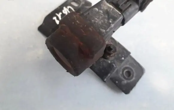 Ford Focus Fuel cut-off switch 47722608