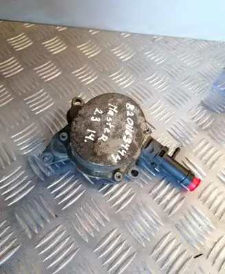 Vacuum pump