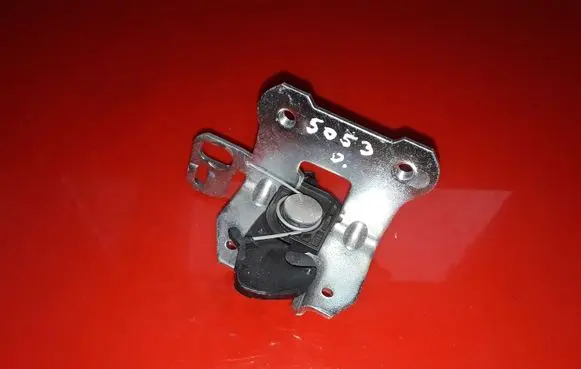 Mercedes-Benz C W204 Seat back rest lock catch A2049200572