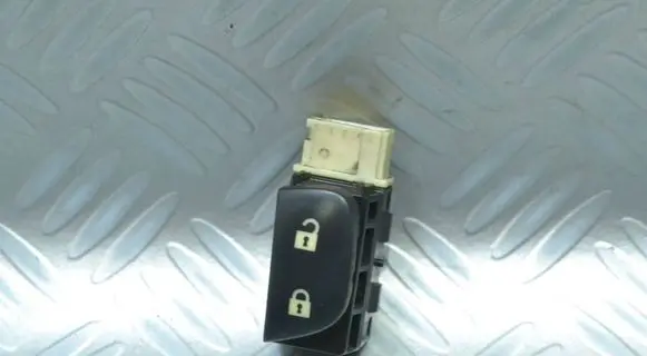 Saab 9-3 Ver2 Central locking switch button 12786136