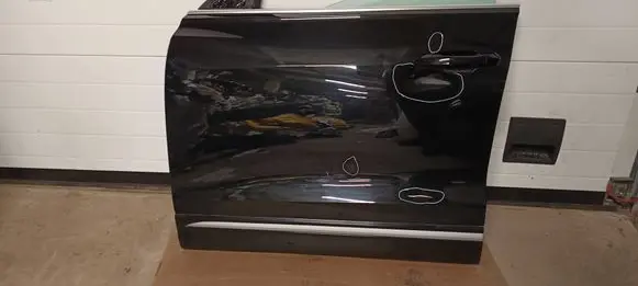 Audi Q8 Front door