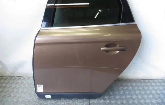 Volvo XC60 Rear door