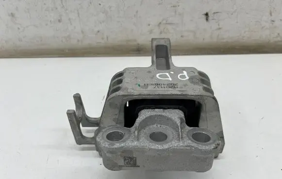 MG MG3 III Engine mount bracket 11201137