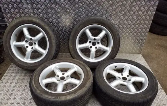 Hyundai Santa Fe R17 alloy rim 