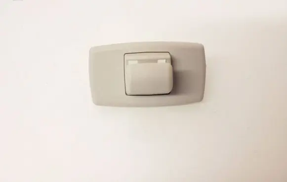 Mercedes-Benz C W205 Sun visor clip/hook/bracket A1668100012