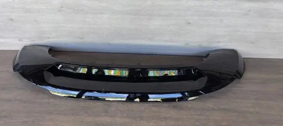 Polestar 4 Tailgate/trunk spoiler 80008695