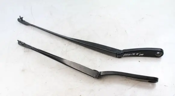 BMW 6 F12 F13 Front wiper blade arm 7314524 61617314524