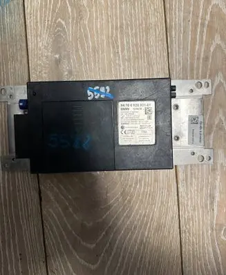 BMW 5 F10 F11 Bluetooth control unit module 6820931