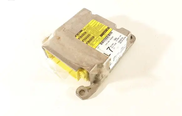 Toyota Corolla E120 E130 Airbag control unit/module 211082104 8917002400