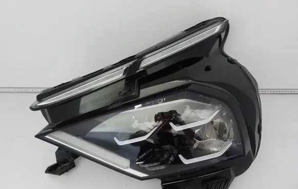 Citroen C4 III e-C4 Headlight/headlamp 9830649480