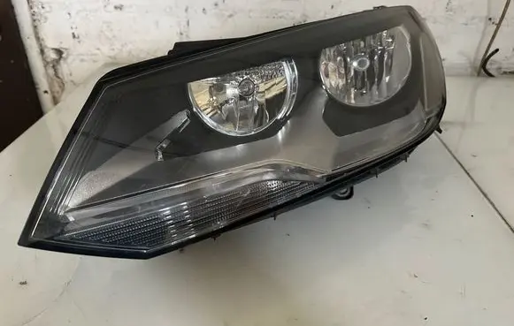 Volkswagen Touareg II Headlight/headlamp 7P2941005 1LJ01032823 0103282301209F