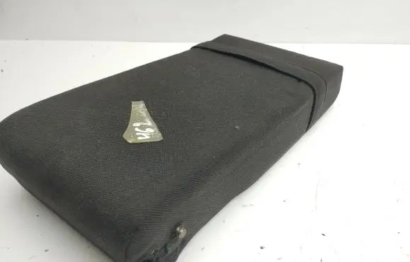 Ford Mondeo Mk III Rear seat armrest 
