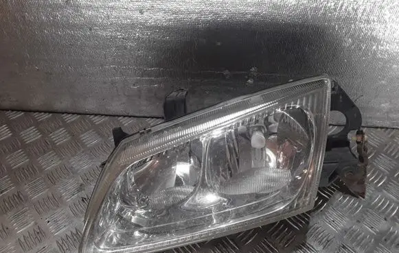 Nissan Almera N16 Headlight/headlamp 89003331
