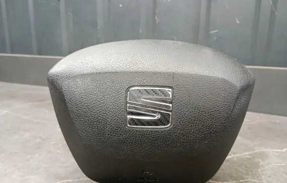 Seat Leon (5F) Side airbag 5F0880201c