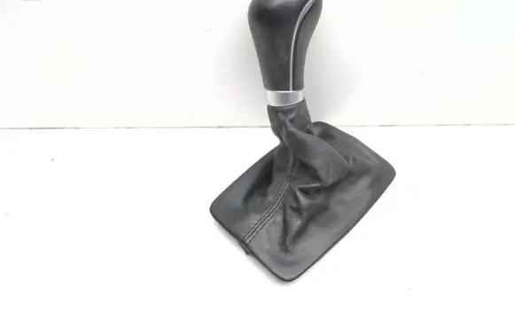 Mercedes-Benz GLK (X204) Gear lever shifter trim leather/knob A2042673310
