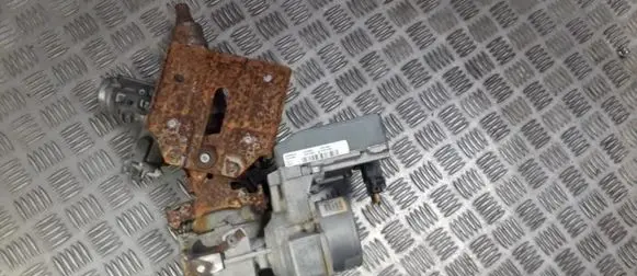 Ford Fiesta Power steering pump 8V513C529L AZ91D