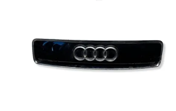 Audi A2 Front grill 8Z0853631