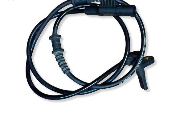 Mercedes-Benz Sprinter W906 ABS brake wheel speed sensor 0986594590