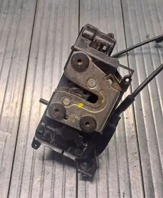 Renault Modus Rear door lock