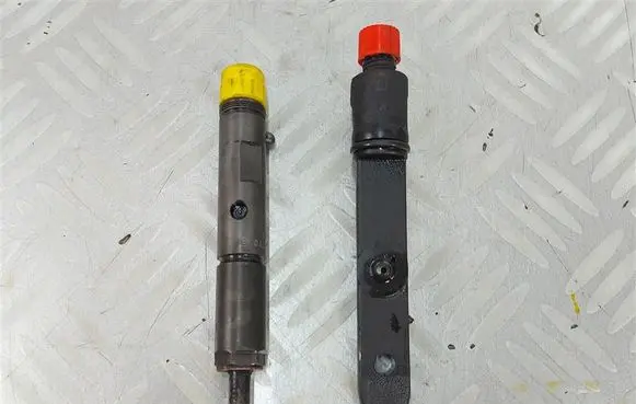 Opel Zafira Life Fuel injector 0915840